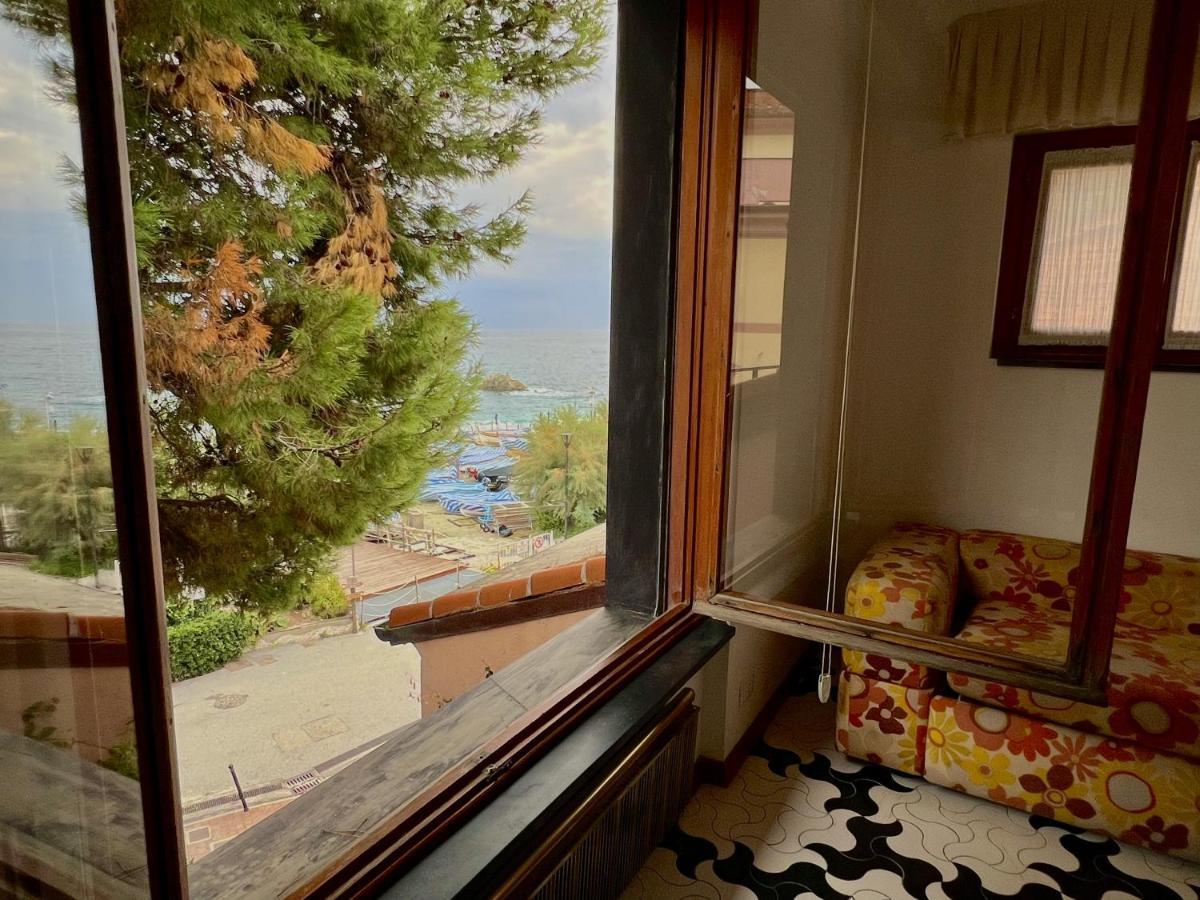 Sixties Sun & Sea Monterosso Apartment Monterosso al Mare Luaran gambar